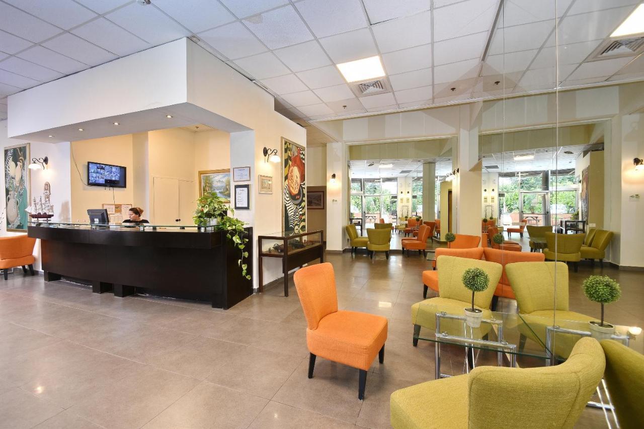 Pearl Of The Valley Hotel Kfar Tavor Екстер'єр фото