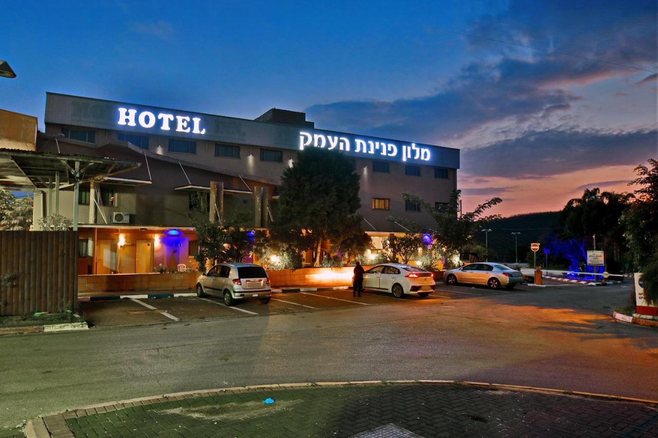 Pearl Of The Valley Hotel Kfar Tavor Екстер'єр фото