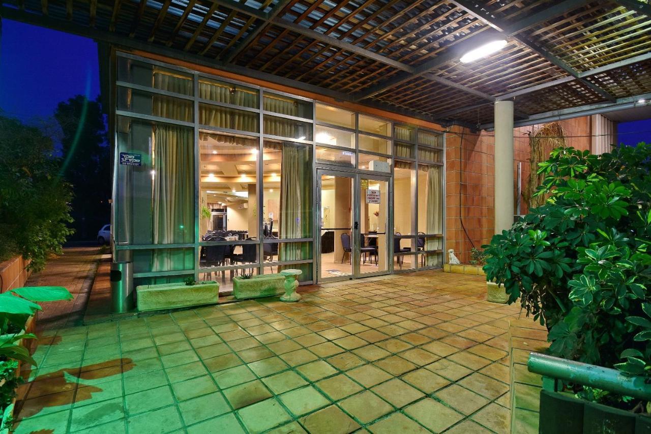 Pearl Of The Valley Hotel Kfar Tavor Екстер'єр фото
