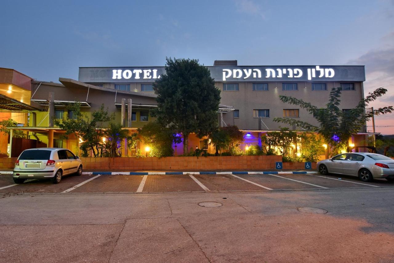 Pearl Of The Valley Hotel Kfar Tavor Екстер'єр фото